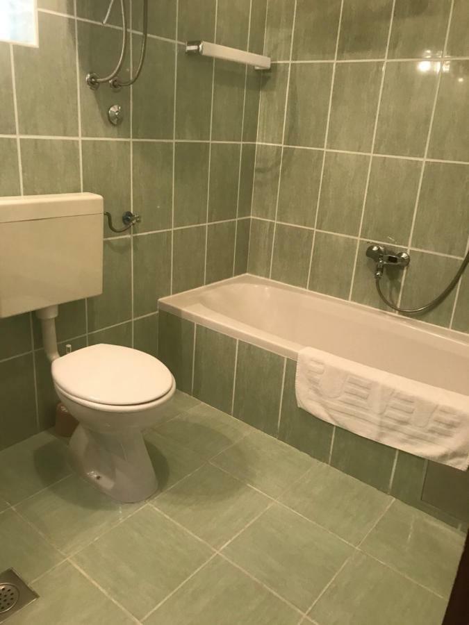 Apartment Pulic ราบ ภายนอก รูปภาพ