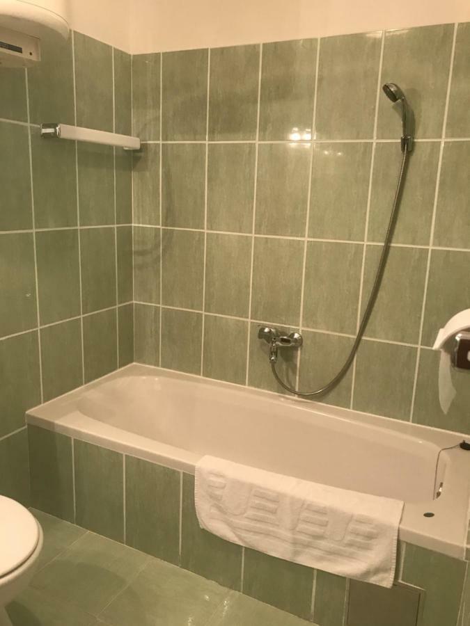 Apartment Pulic ราบ ภายนอก รูปภาพ